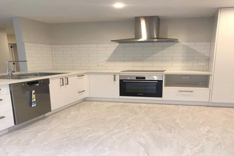 Photo of property in 22 Te Kaarearea Avenue, Hamilton East, Hamilton, 3216