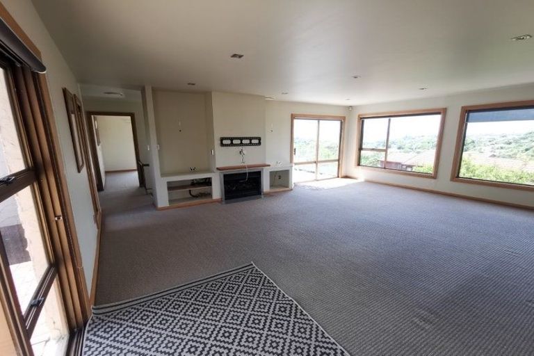 Photo of property in 31 Jellicoe Road, Murrays Bay, Auckland, 0630