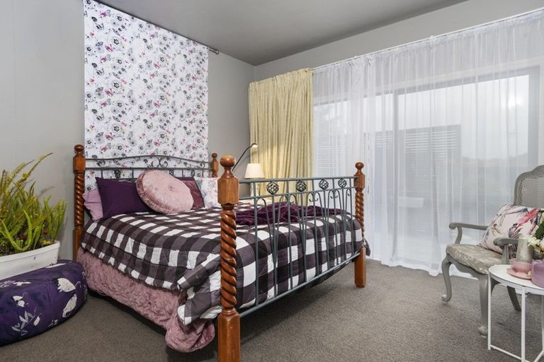 Photo of property in 43 Honeysuckle Lane, Ohauiti, Tauranga, 3112