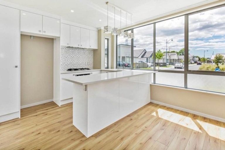 Photo of property in 35 Kotuku Crescent, Takanini, 2112