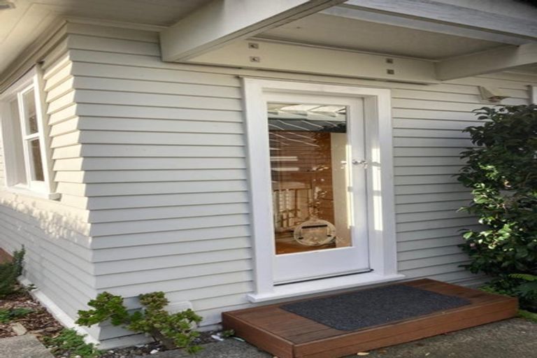 Photo of property in 14 Toru Road, Paraparaumu Beach, Paraparaumu, 5032