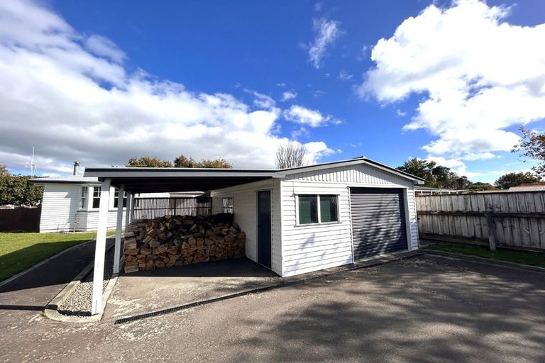 Photo of property in 76 Summerhill Drive, Fitzherbert, Palmerston North, 4410