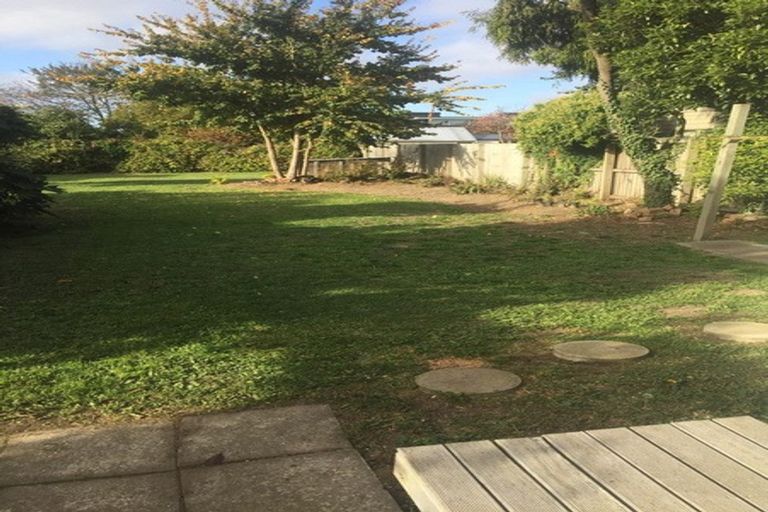 Photo of property in 44 Garreg Road, Bryndwr, Christchurch, 8052