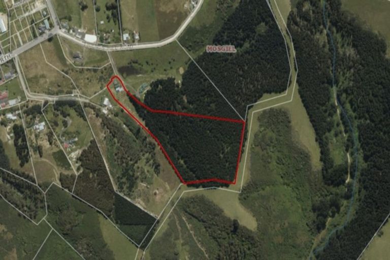 Photo of property in 328 Gladstone Road North, Mosgiel, 9092