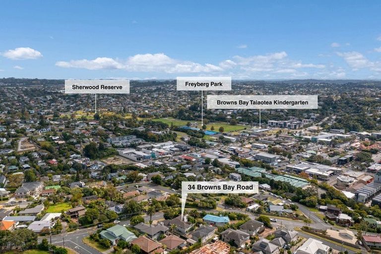 Photo of property in 34 Browns Bay Road, Rothesay Bay, Auckland, 0630