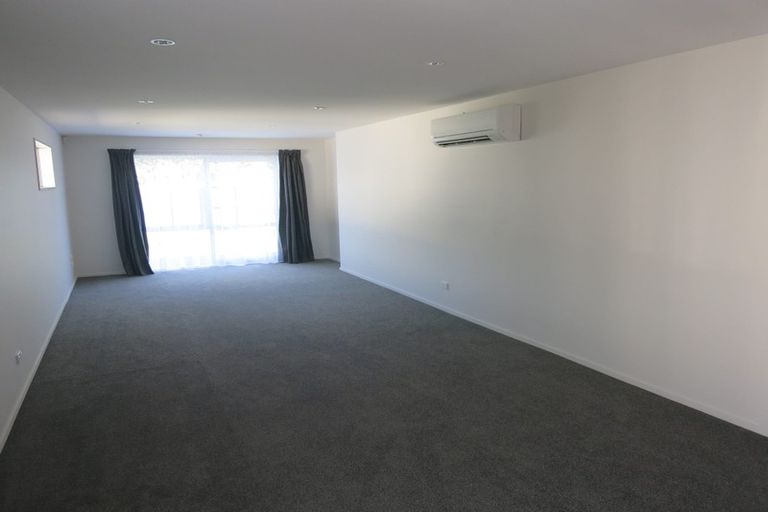 Photo of property in 28 Lincoln Road, Hillmorton, Christchurch, 8024