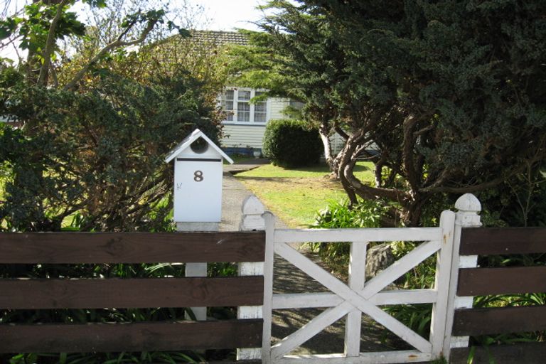 Photo of property in 8 Westminster Road, Wainuiomata, Lower Hutt, 5014