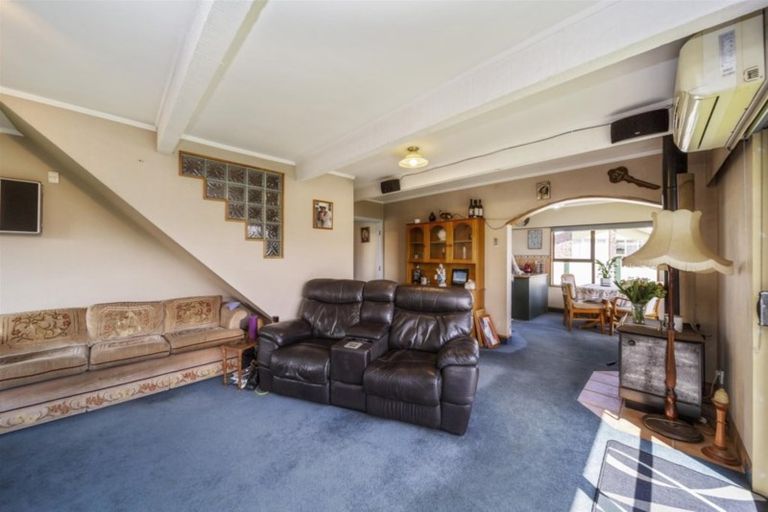 Photo of property in 74 Cressida Avenue, Stratford, 4332