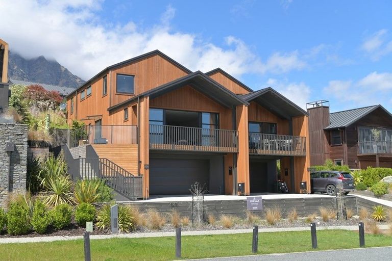 Photo of property in 29a Rannoch Drive, Jacks Point, Queenstown, 9371