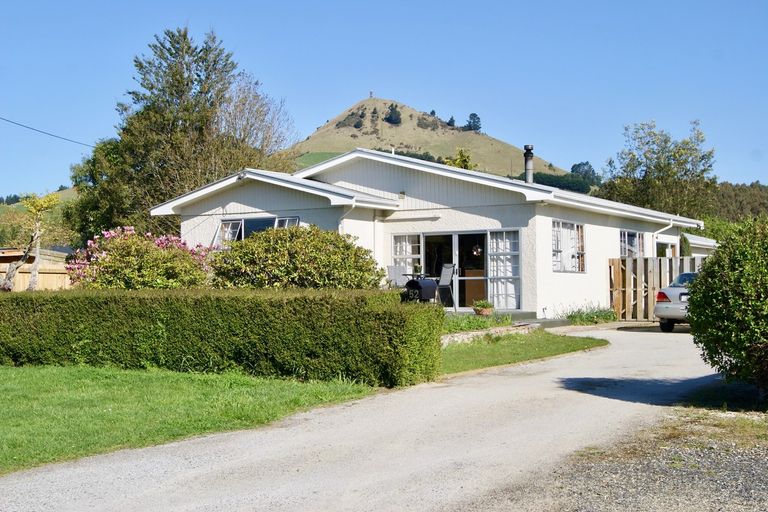 Photo of property in 52 Roseness Street, Palmerston, 9430