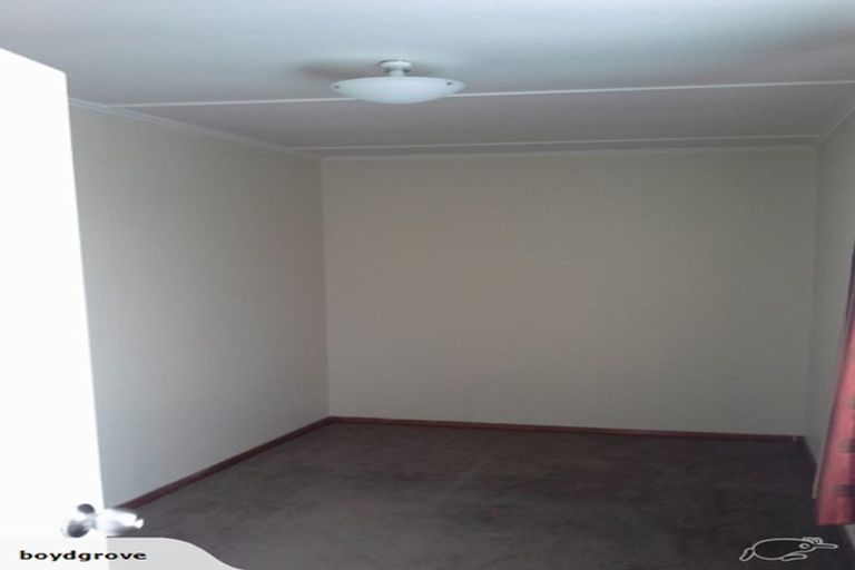 Photo of property in 5 Waldie Grove, Avalon, Lower Hutt, 5011