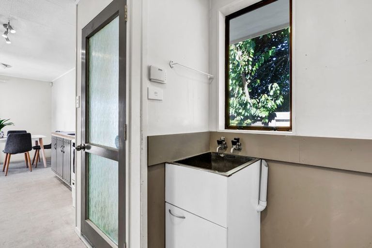 Photo of property in 12 Villa Place, Bell Block, New Plymouth, 4312