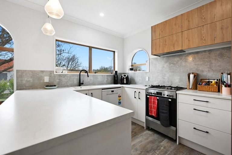 Photo of property in 50 Chedworth Avenue, Chedworth, Hamilton, 3210