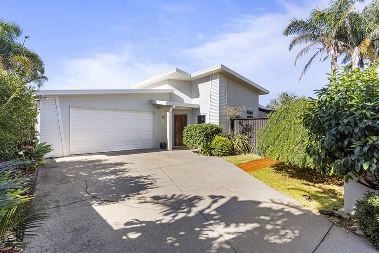 Photo of property in 12 Paua Cove, Papamoa Beach, Papamoa, 3118