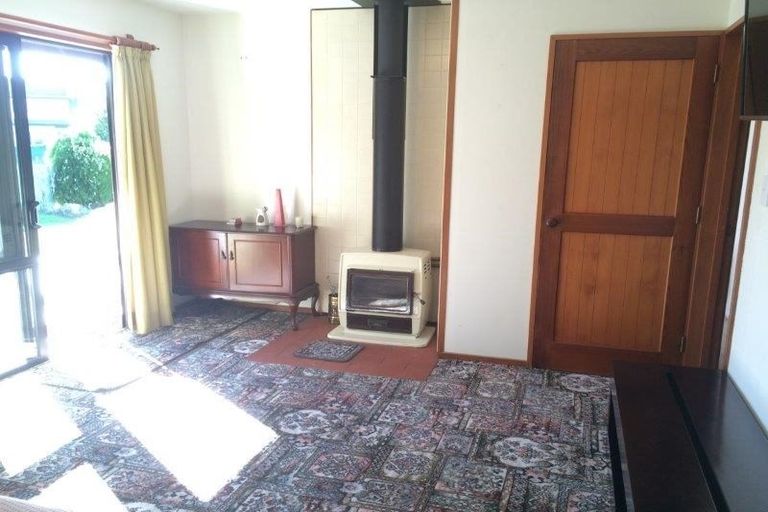 Photo of property in 8 Kennedy Crescent, Wanaka, 9305