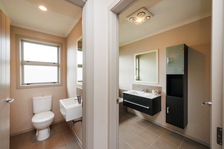 Photo of property in 46 Rosalie Terrace, Kelvin Grove, Palmerston North, 4414