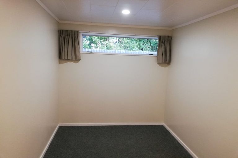 Photo of property in 398 Featherston Street, Palmerston North, 4414