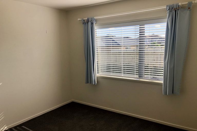 Photo of property in 10 Umu Place, Mangere, Auckland, 2022