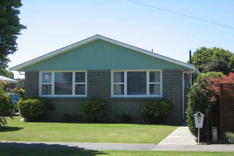 Photo of property in 32 Maple Street, Bishopdale, Christchurch, 8053