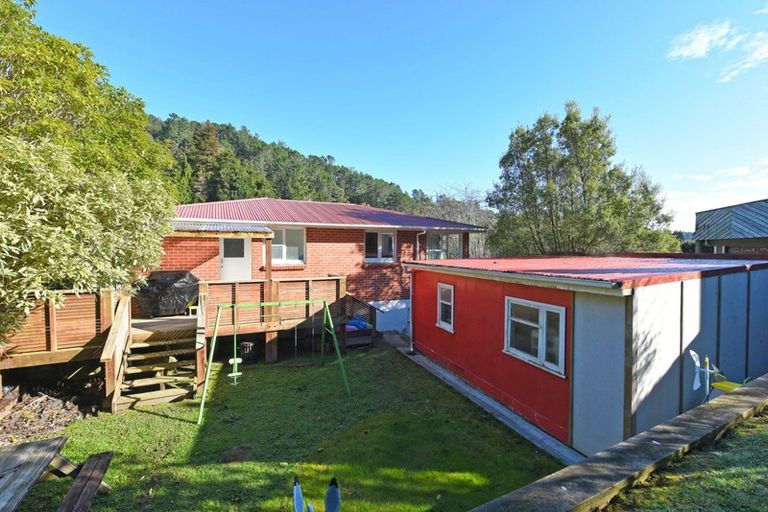 Photo of property in 485a Stokes Valley Road, Stokes Valley, Lower Hutt, 5019
