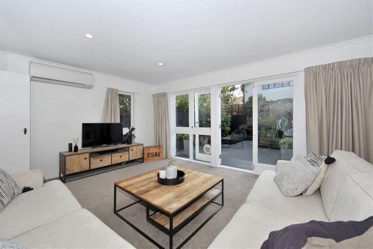 Photo of property in 2/71 Office Road, Merivale, Christchurch, 8014