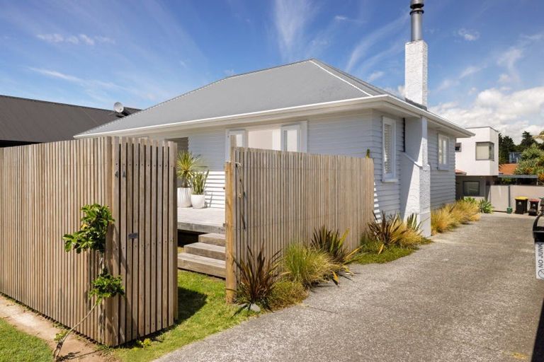 Photo of property in 4a Valley Road, Mount Maunganui, 3116