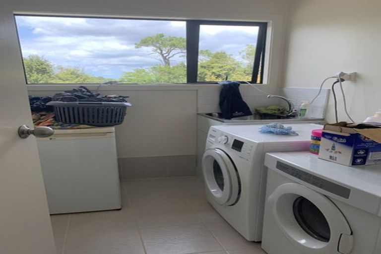 Photo of property in 11 Hartway Grove, Coatesville, 0792