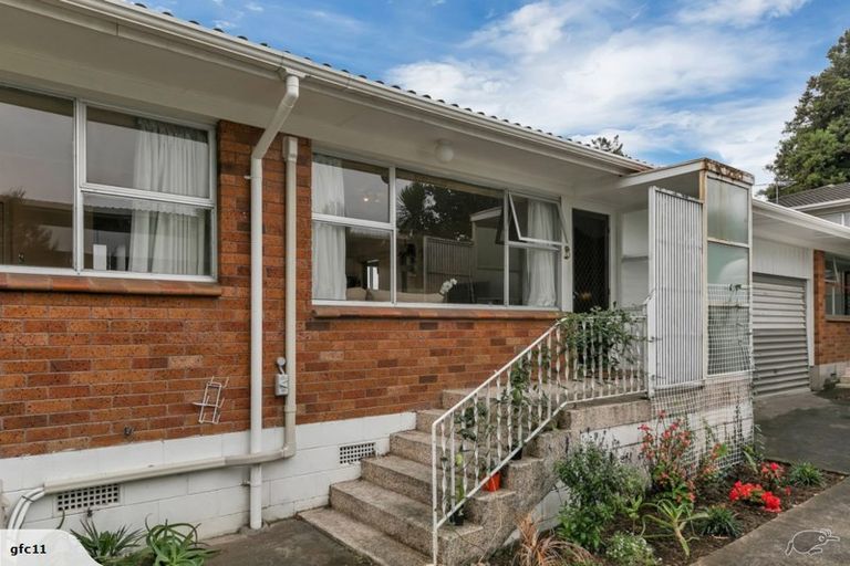 Photo of property in 1/5 Prictor Street, Papakura, 2110