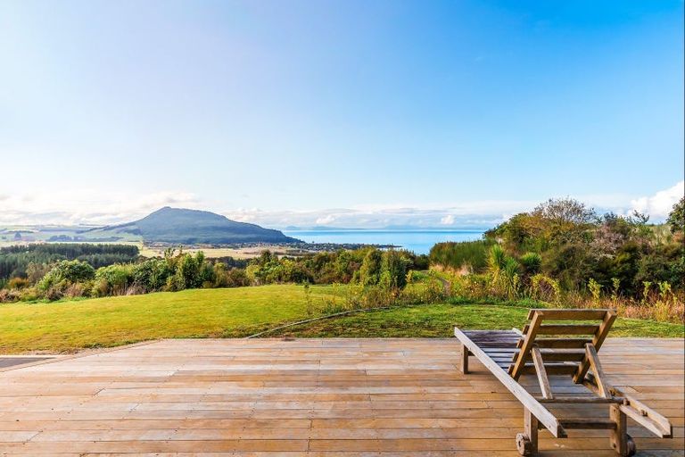 Photo of property in 11 Rangikatea Road, Omori, Turangi, 3381