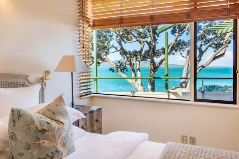 Photo of property in 2 Old Lake Road, Narrow Neck, Auckland, 0624