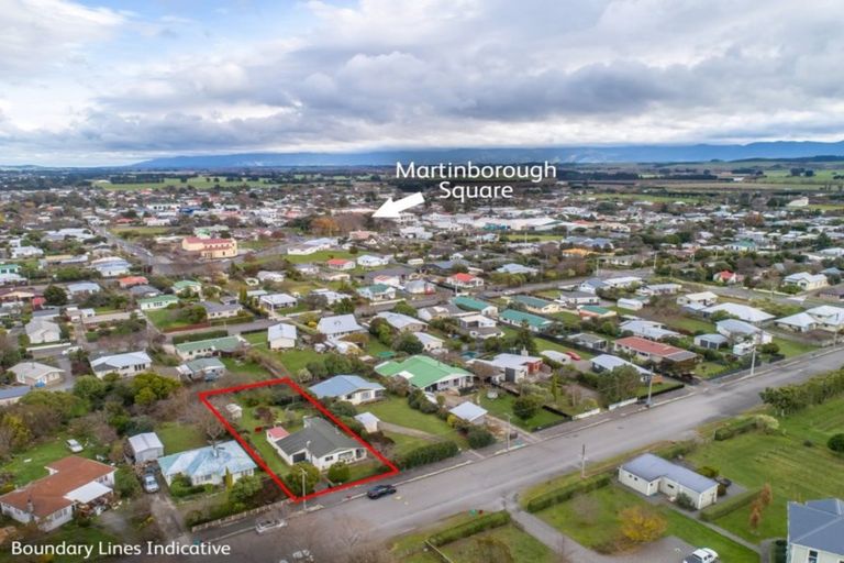 Photo of property in 62 New York Street, Martinborough, 5711
