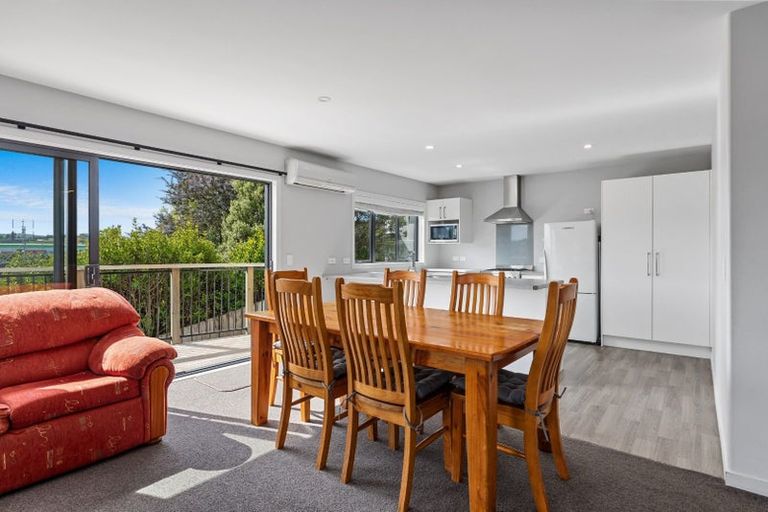 Photo of property in 17 Rochfort Crescent, Pyes Pa, Tauranga, 3112