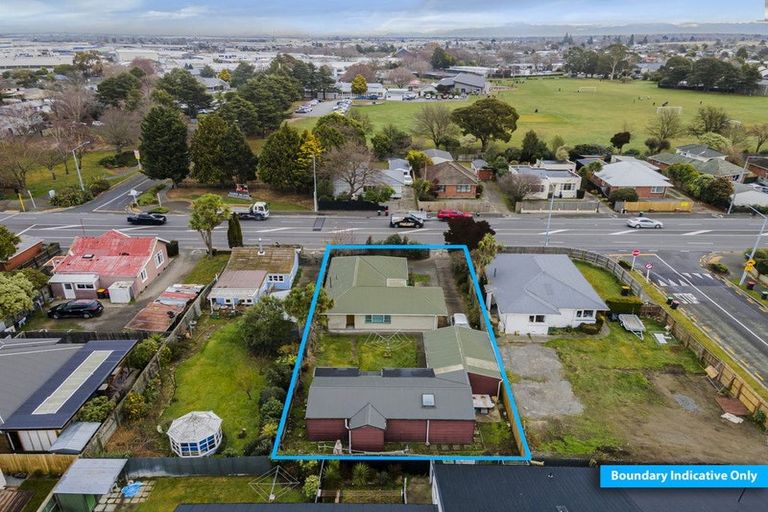 Photo of property in 27 Curletts Road, Sockburn, Christchurch, 8042