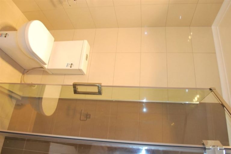 Photo of property in 50b Pinedale Place, Henderson, Auckland, 0610