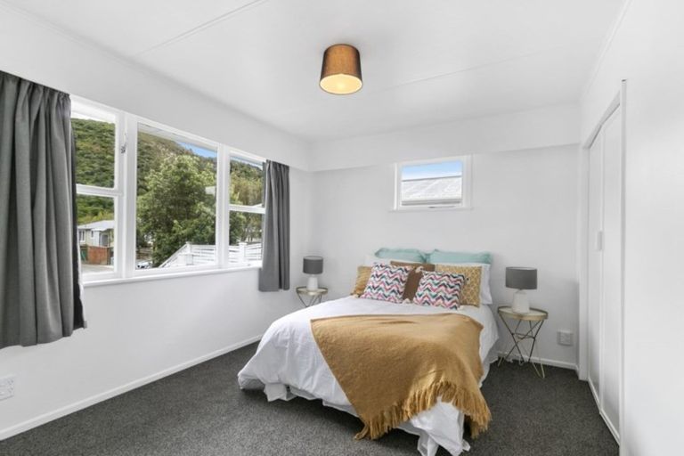 Photo of property in 20 Parenga Street, Wainuiomata, Lower Hutt, 5014