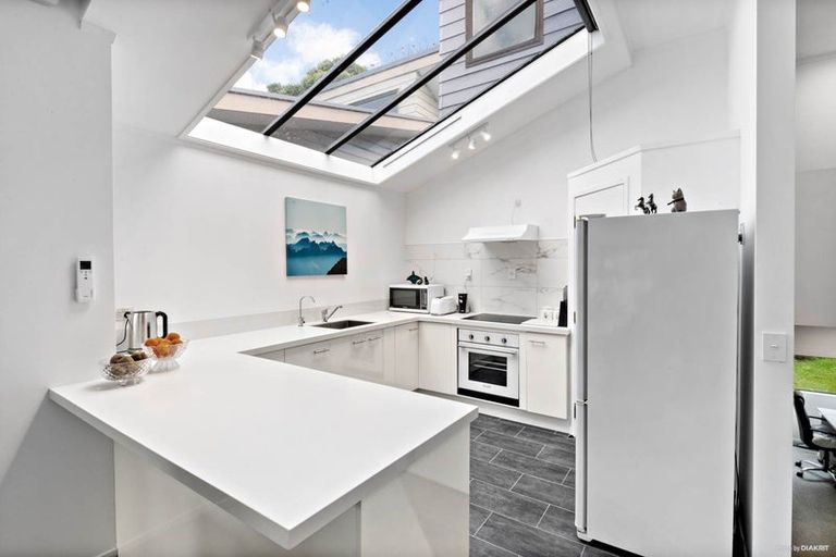 Photo of property in 2/685 East Coast Road, Browns Bay, Auckland, 0630