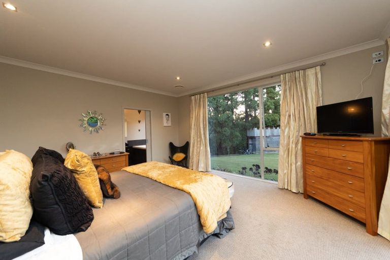 Photo of property in 6 Homestead Lane, Fitzherbert, Palmerston North, 4471