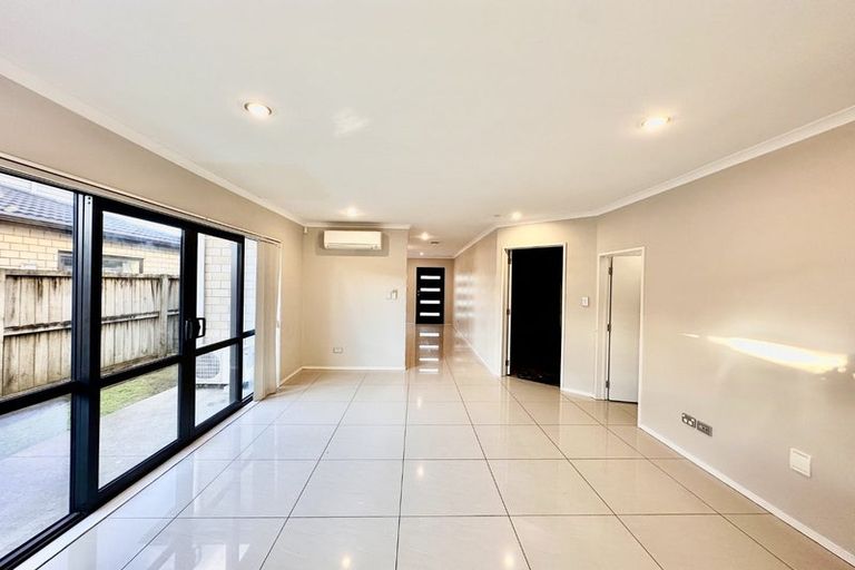 Photo of property in 248c Porchester Road, Takanini, 2112
