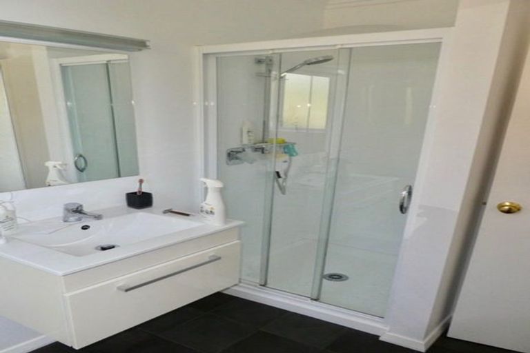 Photo of property in 28 Gorman Street, Macandrew Bay, Dunedin, 9014