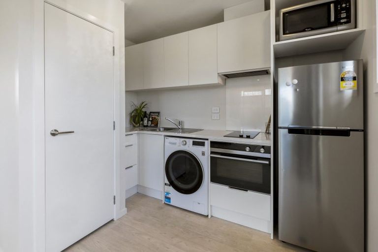 Photo of property in 12 Muster Road, Jacks Point, 9371