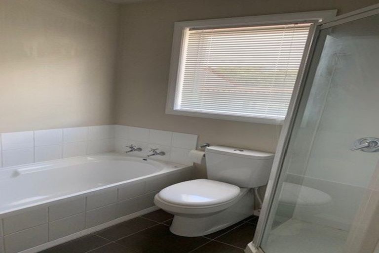 Photo of property in 118 Wainuiomata Road, Wainuiomata, Lower Hutt, 5014