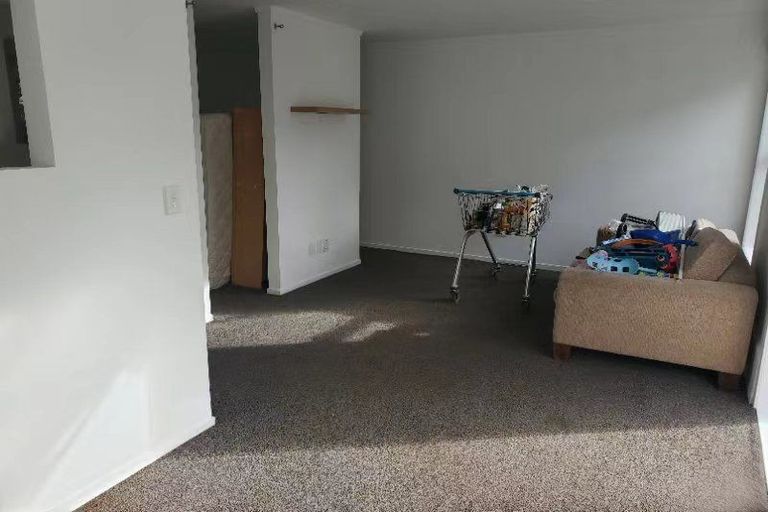 Photo of property in 1/542 Swanson Road, Ranui, Auckland, 0612