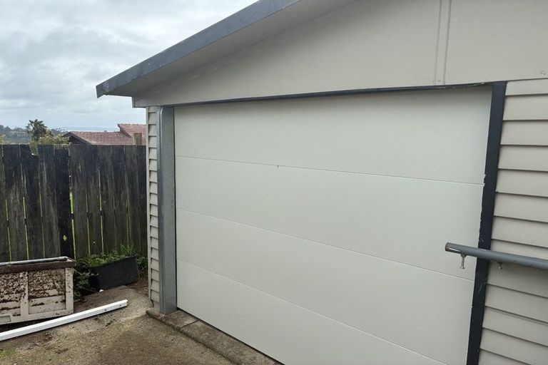 Photo of property in 130 Rosier Road, Glen Eden, Auckland, 0602