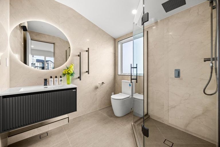 Photo of property in 4 Seawind Way, Hobsonville, Auckland, 0616