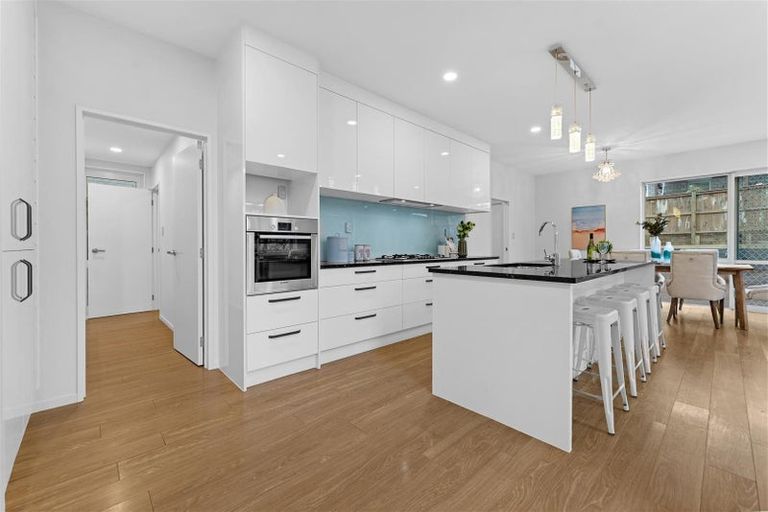Photo of property in 62 Castlederg Drive, Flat Bush, Auckland, 2019