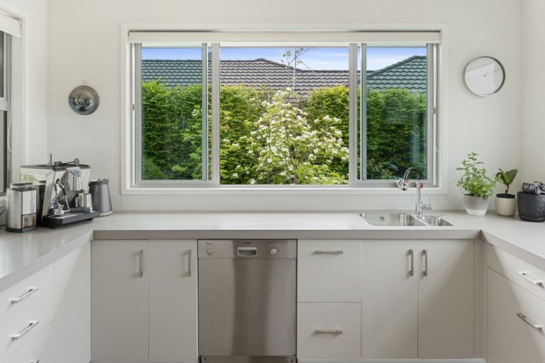 Photo of property in 28 De Castro Drive, Blenheim, 7201