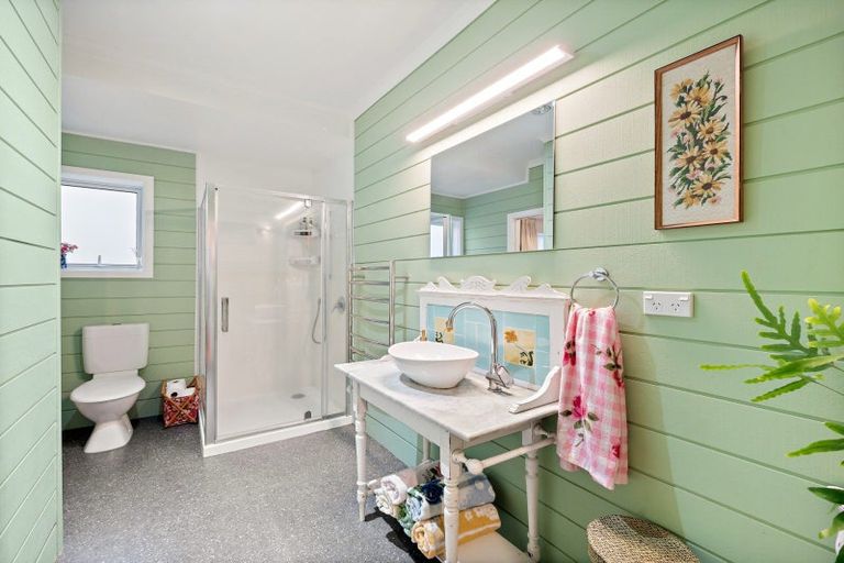 Photo of property in 1a Valley Road, Mount Maunganui, 3116