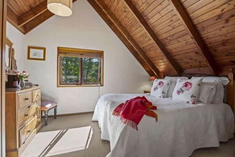 Photo of property in 24 Blundell Place, Chatswood, Auckland, 0626