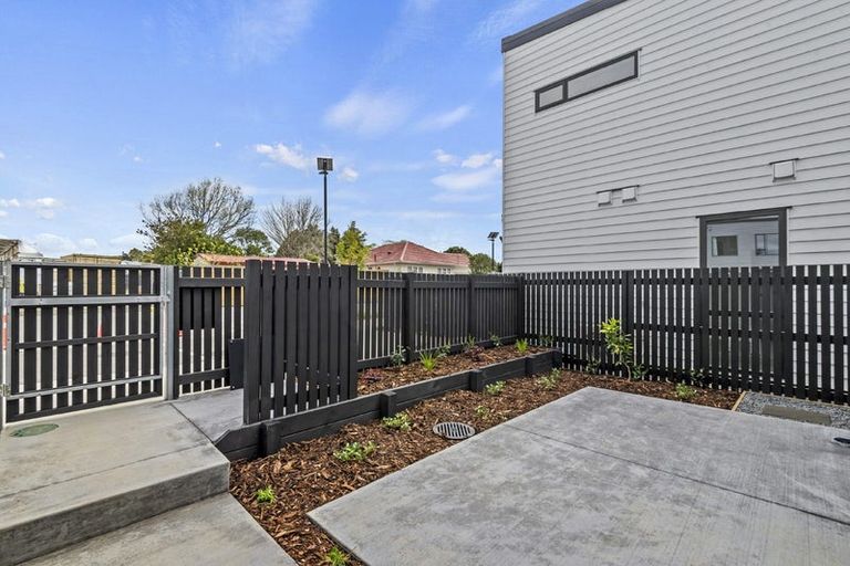 Photo of property in 13 Isabella Lane, Henderson, 0610