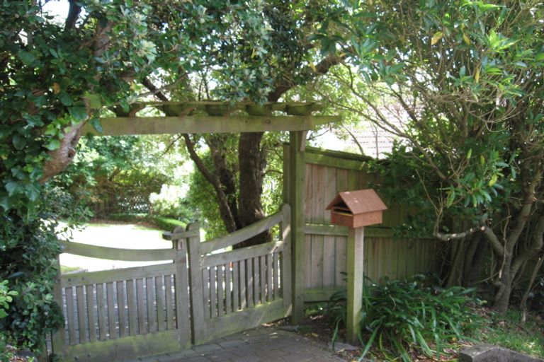 Photo of property in 140 Te Anau Road, Hataitai, Wellington, 6021
